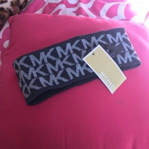 Michael Kors gray winter head band